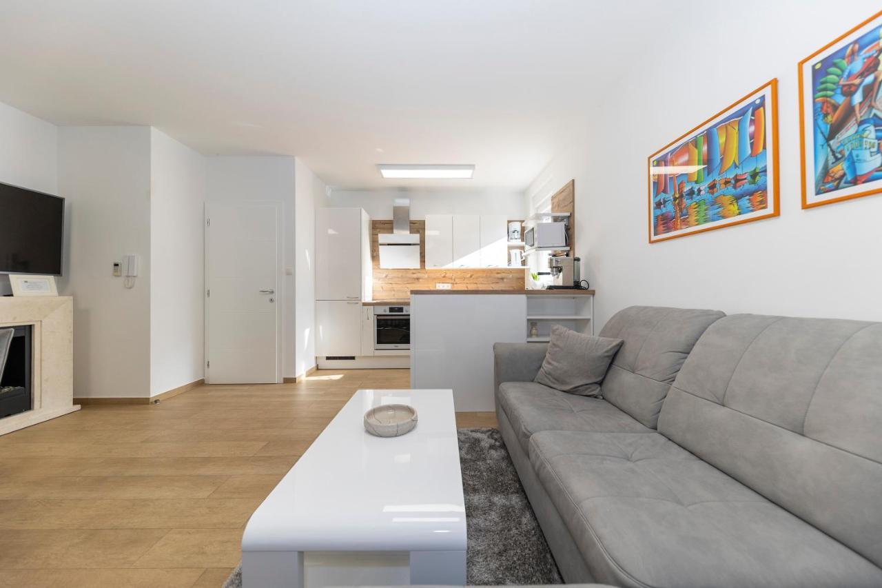 Joy 2 Apartment Novalja Zewnętrze zdjęcie